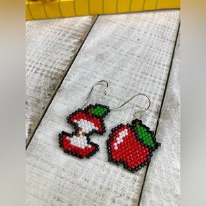 Apples - handmade beaded earrings